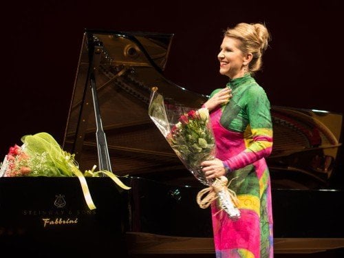 Joyce DiDonato’s recital interrupted by a call from Rossini