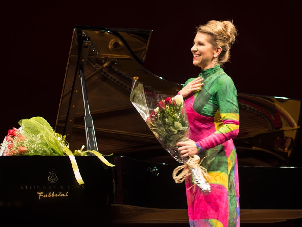 Joyce DiDonato’s recital interrupted by a call from Rossini