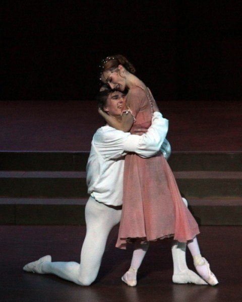 Daria Klimentova with Vadim Muntagirov in Romeo and Juliet 3 Daria Klimentova with Vadim Muntagirov in Romeo and Juliet 3