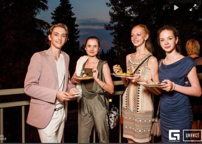 After party in Sochi Julian with course IIA classmates Ekaterina Zavadina Marfa Sidorenko 1st place girls and Anya Nevzorova After party in Sochi Julian with course IIA classmates Ekaterina Zavadina Marfa Sidorenko 1st place girls and Anya Nevzorova