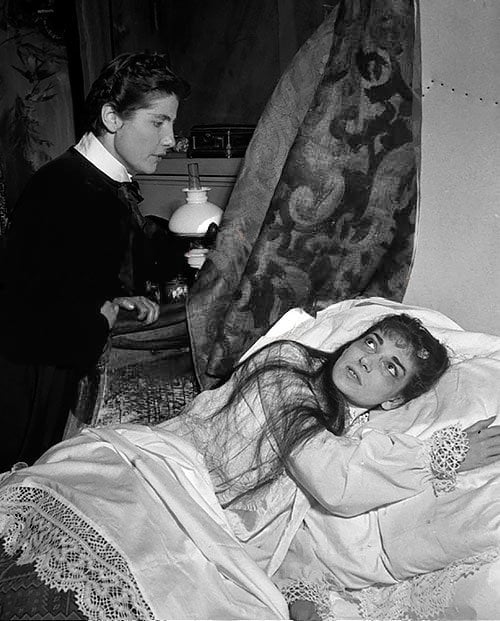 Maria Callas’ Annina returns to sing the same role after sixty years