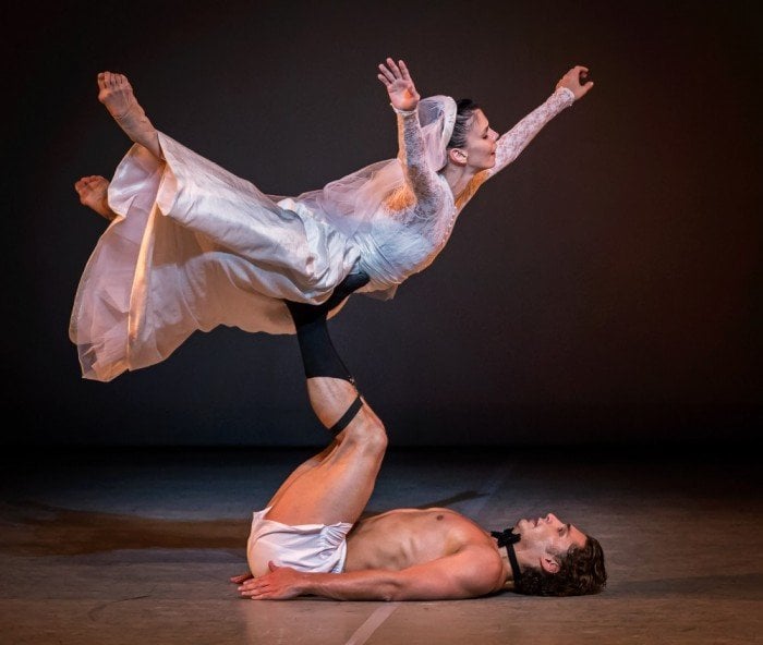Natalia Osipova and Ivan Vasiliev in Facada photo by Michael Khoury 2 Natalia Osipova and Ivan Vasiliev in Facada photo by Michael Khoury 2