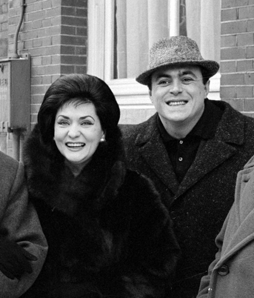 Virginia Zeani on tour with Luciano Pavarotti