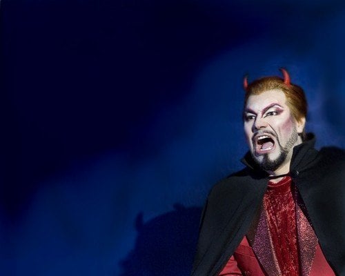 Carlo Colombara as Mefistofele, Savonlinna 2009 - photo by Timo Seppäläinen