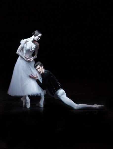 Viktorina Kapitonova with Roberto Bolle in Giselle photo by Maria Helena Buckley