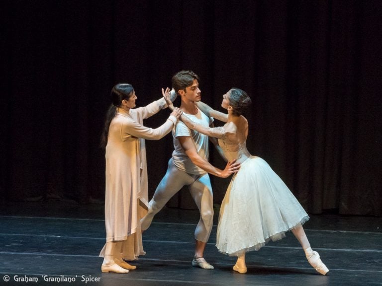 Masterclass-with-Carla-Fracci-and-Pompea-Santoro-photo-by-Graham-Spicer