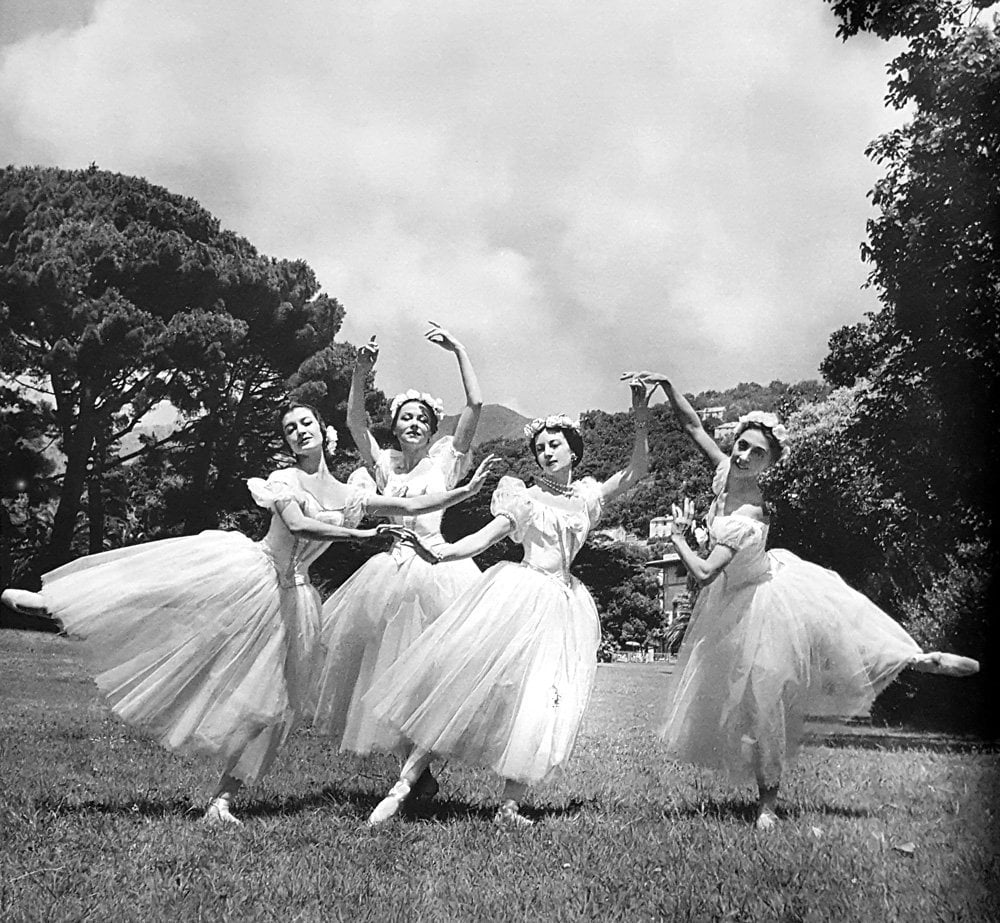 Pas de quattre Carla Fracci Cerrito Yvette Chauviré Grisi Alicia Markova Taglioni and Margrethe Schanne Grahn by Serge Lido Nervi Genoa 1957 Pas de quattre Carla Fracci (Cerrito), Yvette Chauviré (Grisi), Alicia Markova (Taglioni) and Margrethe Schanne (Grahn) by Serge Lido, Nervi, Genoa 1957