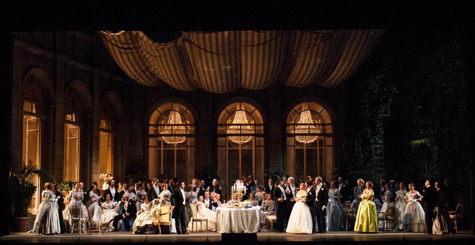 La traviata photo by Marco Brescia La traviata, photo by Marco Brescia