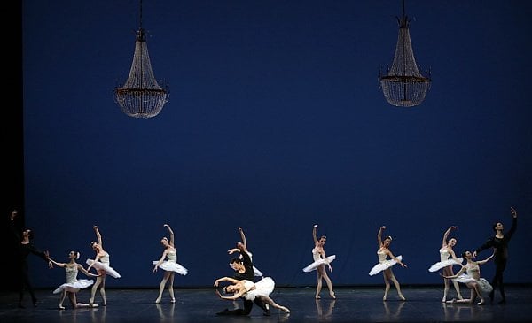 Symphony in C 12 with Nicoletta Manni and Roberto Bolle Symphony in C (12) with Nicoletta Manni and Roberto Bolle