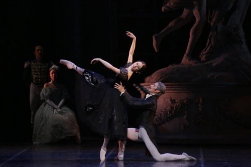 Marianela N%C3%BA%C3%B1ez with Mick Zeni in Onegin photo by Brescia e Armisano Teatro aalla Scala 2017 Marianela Núñez with Mick Zeni in Onegin, photo by Brescia e Armisano, Teatro aalla Scala 2017