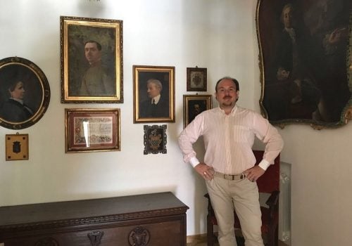 Franco Vassallo with some of his ancestors Franco Vassallo with some of his ancestors
