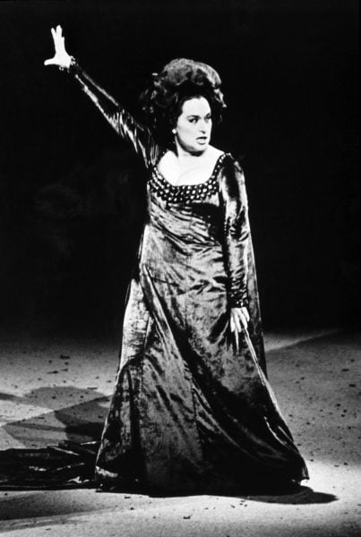 Leyla Gencer in Macbeth, photo by Lelli e Masotti