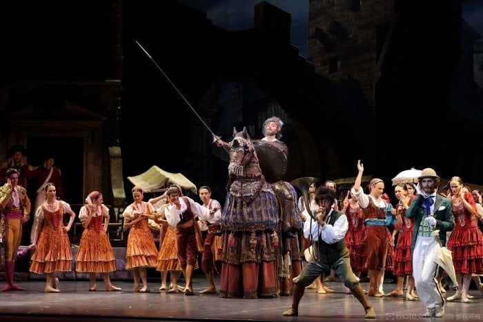 La Scala at the Shanghai Grand Theatre in Don Quixote with Giuseppe Conte Riccardo Massimi and Gianluca Schiavoni photo %C2%A9 Shanghai Grand Theatre La Scala at the Shanghai Grand Theatre in Don Quixote with Giuseppe Conte, Riccardo Massimi and Gianluca Schiavoni, photo © Shanghai Grand Theatre