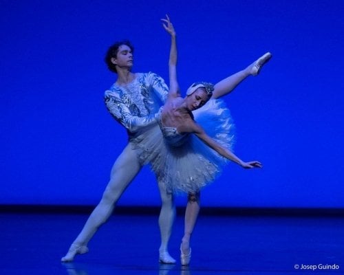 Myriam Ould-Braham and István Simon performing the white swan pdd in Barcelona, photo by Josep Guindo
