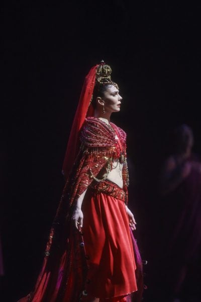 La Bayadère. Natalia Osipova as Gamzatti. ©ROH, 2018. Photographed by Bill Cooper. (2)
