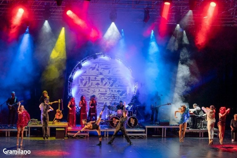SHINE Pink Floyd Moon, photo by Graham Spicer, Gramilano 02
