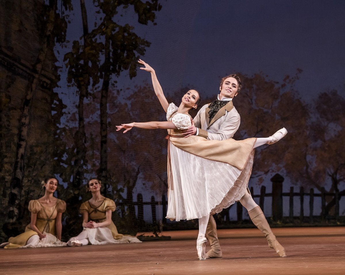 Onegin with Francesca Hayward as Olga and Matthew Ball as Lensky %C2%A9 ROH 2020. Photographed by Tristram Kenton Onegin with Francesca Hayward as Olga and Matthew Ball as Lensky © ROH, 2020. Photographed by Tristram Kenton