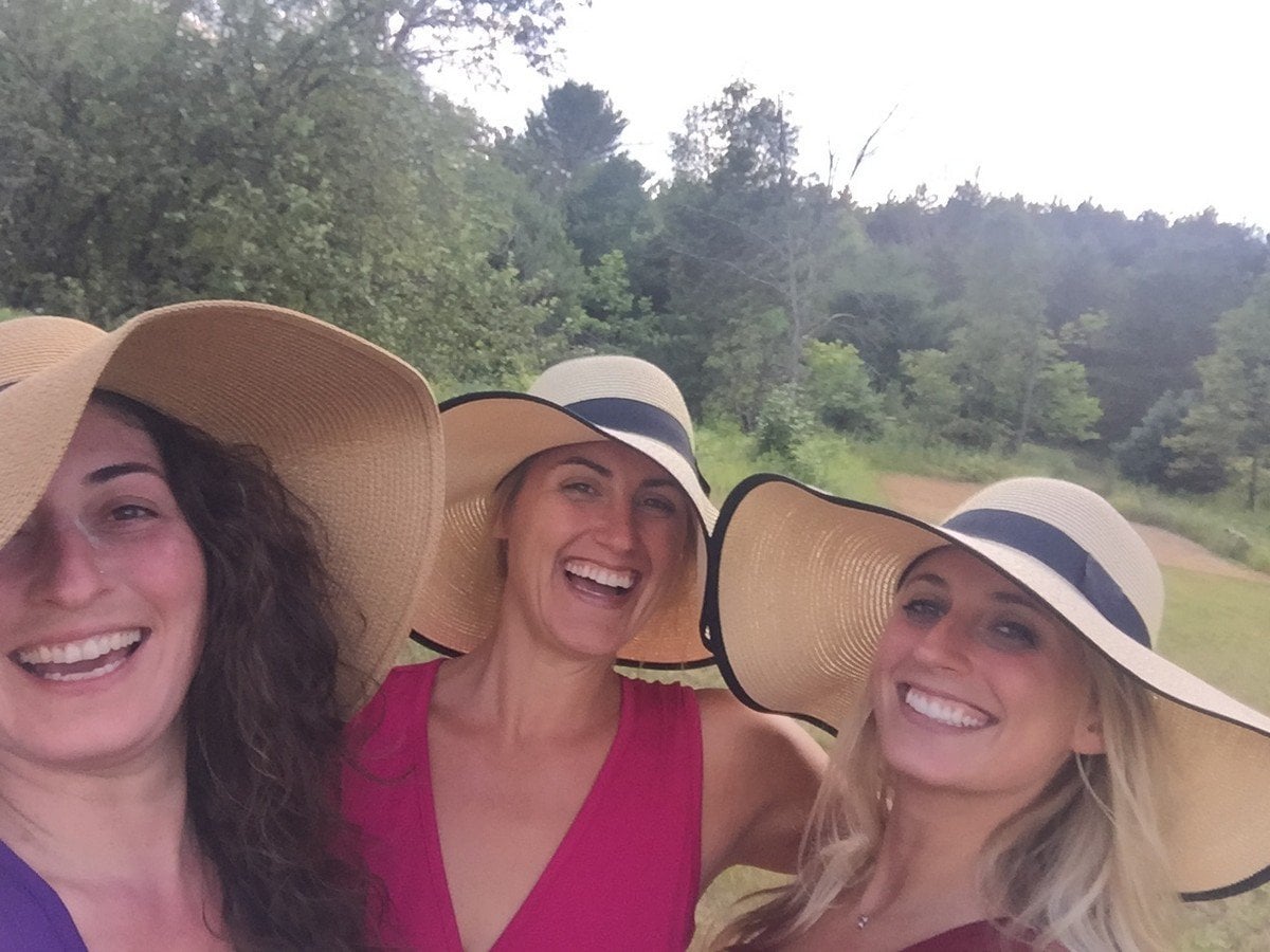 Jacquelyn Wagner with her sisters Candace and Cyndi Jacquelyn Wagner with her sisters Candace and Cyndi