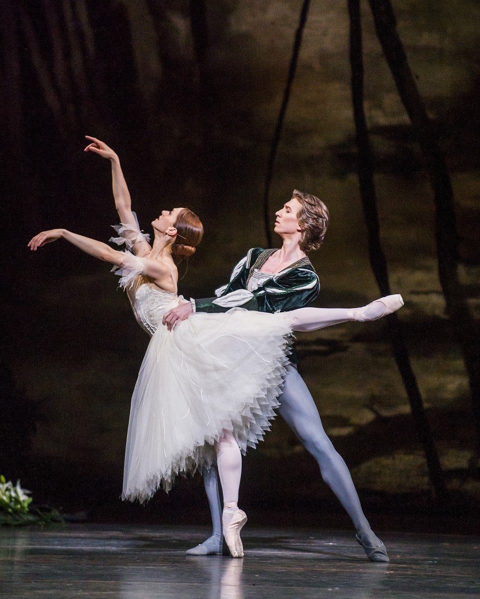 Marianela Nunez and Vadim Muntagirov in Giselle © ROH 2016. Photographer Tristram Kenton 2 Marianela Nuñez and Vadim Muntagirov in Giselle © ROH 2016. Photographer Tristram Kenton (2)