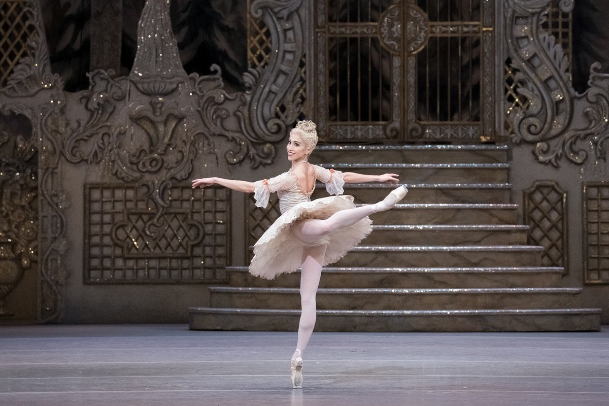 Yasmine Naghdi as The Sugar Plum Fairy in The Nutcracker The Royal Ballet © 2017 ROH photo by Karolina Kuras Yasmine Naghdi as The Sugar Plum Fairy in The Nutcracker, The Royal Ballet © 2017 ROH, photo by Karolina Kuras