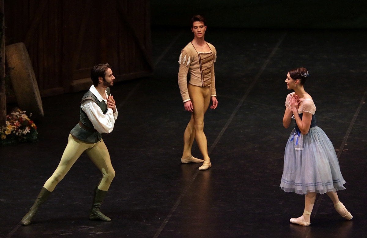 Giselle Martina Arduino Claudio Coviello and Marco Agostino photo Brescia e Amisano © Teatro alla Scala Giselle, Martina Arduino, Claudio Coviello and Marco Agostino photo Brescia e Amisano © Teatro alla Scala