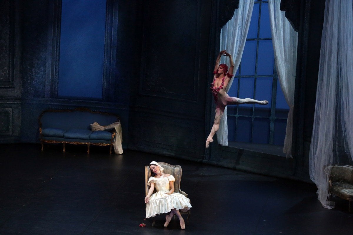 Le Spectre de la rose with Emanuela Montanari Claudio Coviello photo by Brescia e Amisano © Teatro alla Scala Le Spectre de la rose with Emanuela Montanari Claudio Coviello, photo by Brescia e Amisano © Teatro alla Scala