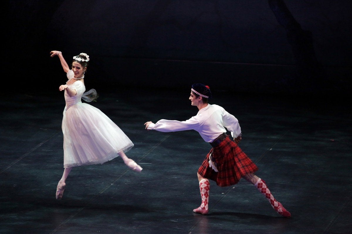 la Sylphide with Vittoria Valerio and Nicola Del Freo photo by Brescia e Amisano © Teatro alla Scala la Sylphide with Vittoria Valerio and Nicola Del Freo, photo by Brescia e Amisano © Teatro alla Scala