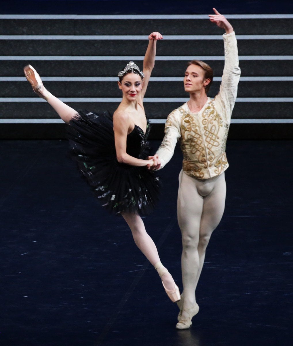 Swan Lake Nicoletta Manni Timofej Andrijashenko photo by Brescia e Amisano ©Teatro alla Scala 01 Swan Lake - Nicoletta Manni, Timofej Andrijashenko, photo by Brescia e Amisano ©Teatro alla Scala-01