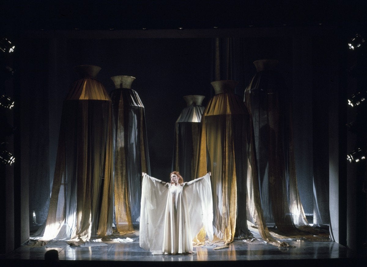 1978 Diario dellassassinata photo by Erio Piccagliani © Teatro alla Scala 02 1978 Diario dell'assassinata, photo by Erio Piccagliani © Teatro alla Scala-02
