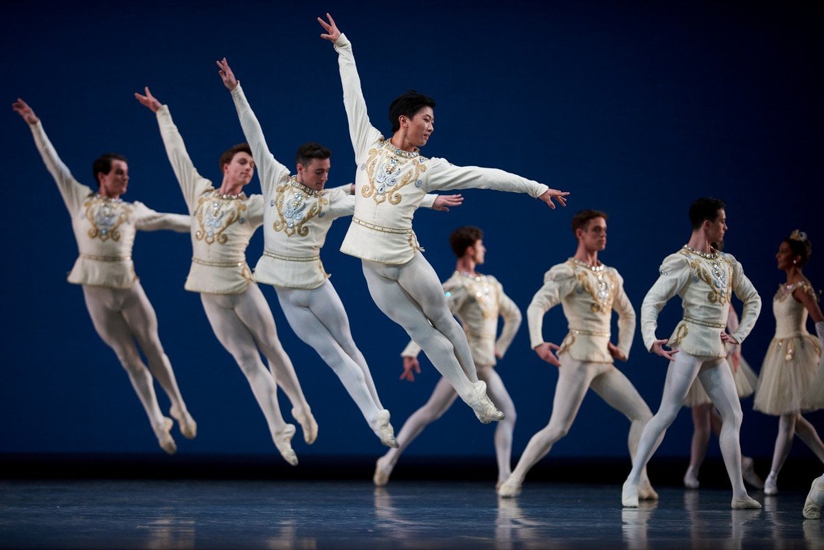 San Francisco Ballet in Balanchines Diamonds Choreography by George Balanchine © The Balanchine Trust Photo © Erik Tomasson San Francisco Ballet in Balanchine's Diamonds, Choreography by George Balanchine © The Balanchine Trust; Photo © Erik Tomasson