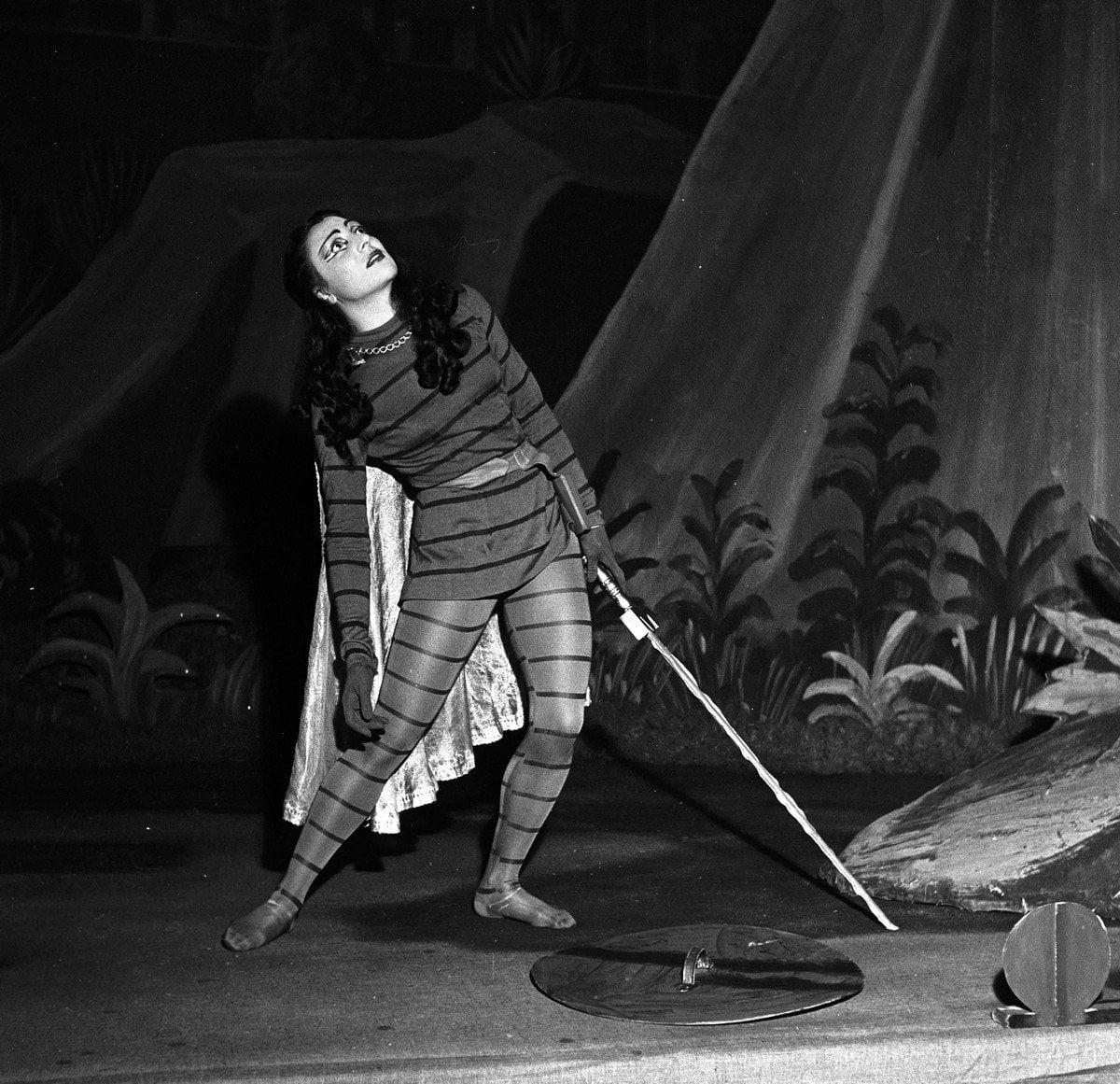 1951 Luciana Novaro in Il combattimento di Tancredi and Clorinda photo by Erio Piccagliani © Teatro alla Scala 1951 Luciana Novaro in Il combattimento di Tancredi and Clorinda, photo by Erio Piccagliani © Teatro alla Scala