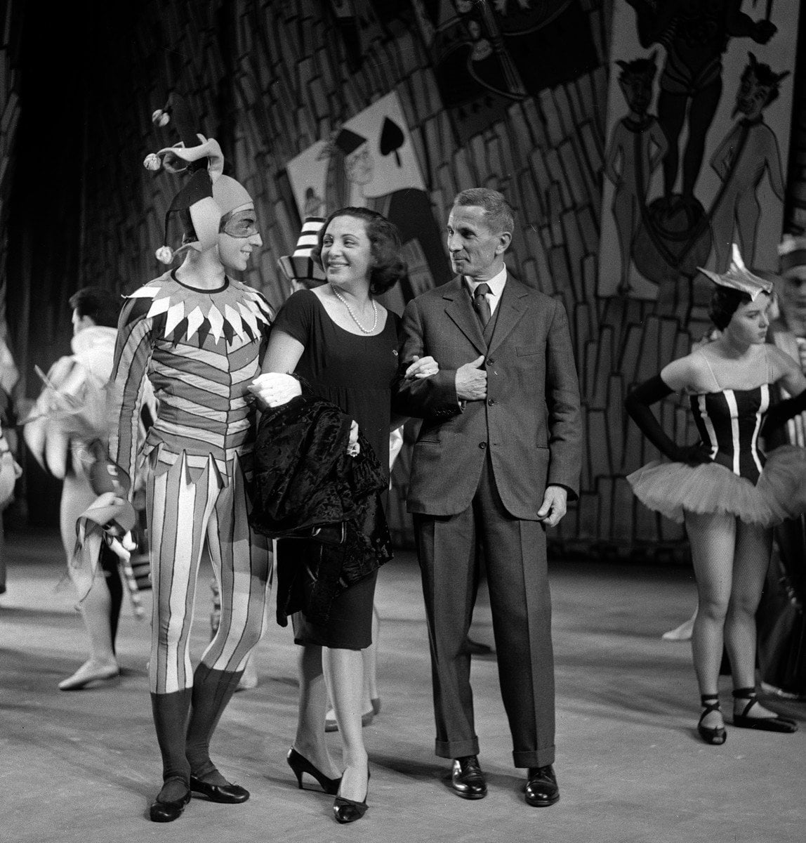1959 Luciana Novaro with Bruno Telloli and Dino Buzzati in Jeu de cartes photo by Erio Piccagliani © Teatro alla Scala 1959 Luciana Novaro with Bruno Telloli and Dino Buzzati in Jeu de cartes, photo by Erio Piccagliani © Teatro alla Scala