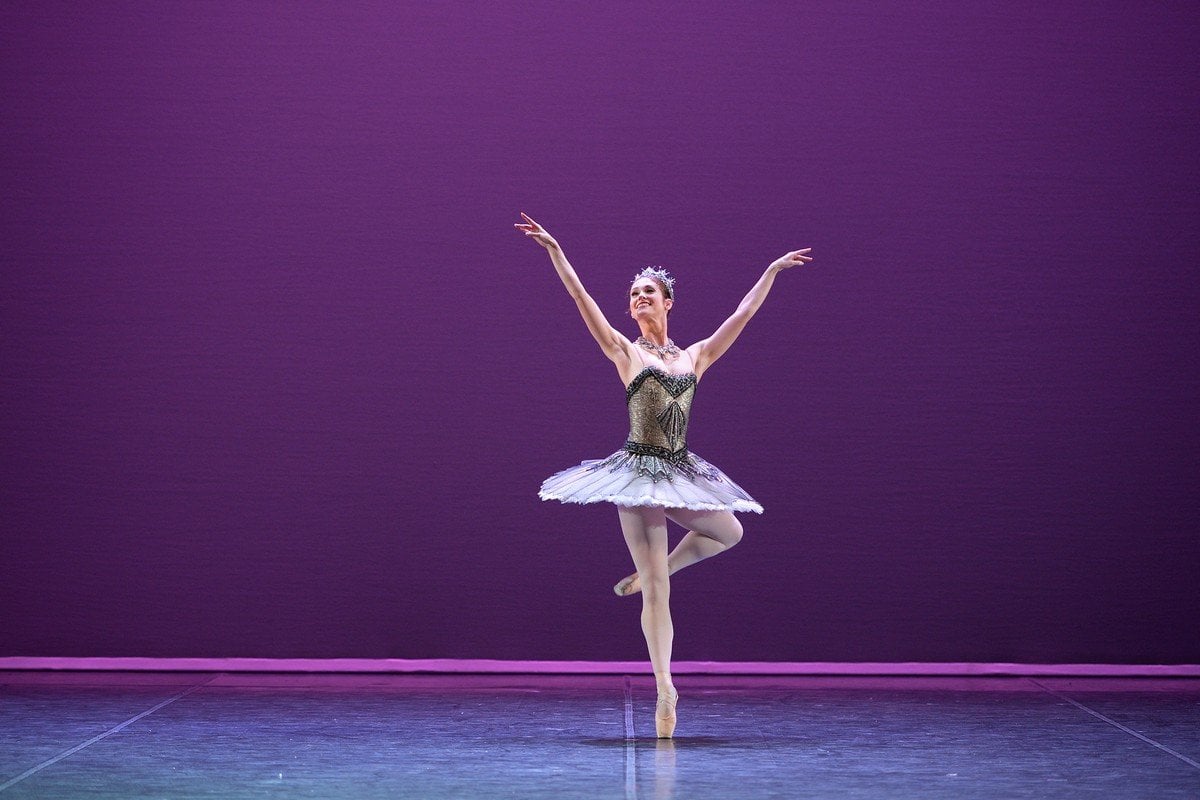 Alison McWhinney in Kenneth MacMillans The Sleeping Beauty © Laurent Liotardo Alison McWhinney in Kenneth MacMillans The Sleeping Beauty © Laurent Liotardo
