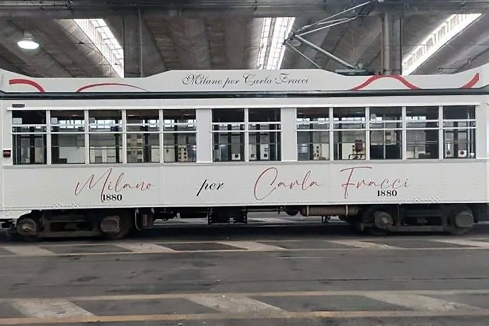 A tram for Carla Fracci