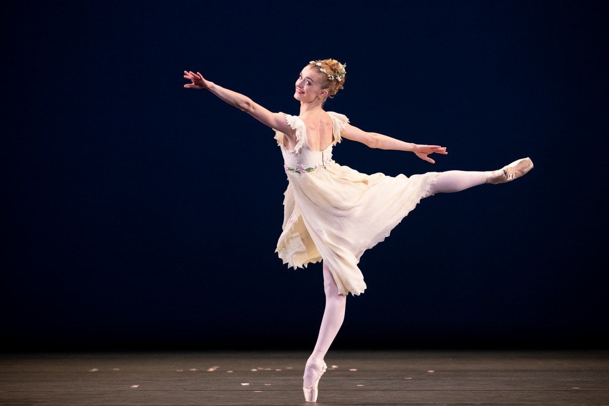 Anna Rose OSullivan in Voices of Spring The Royal Ballet ©2021 ROH. Photograph by Alice Pennefather Anna Rose O'Sullivan in Voices of Spring, The Royal Ballet ©2021 ROH. Photograph by Alice Pennefather