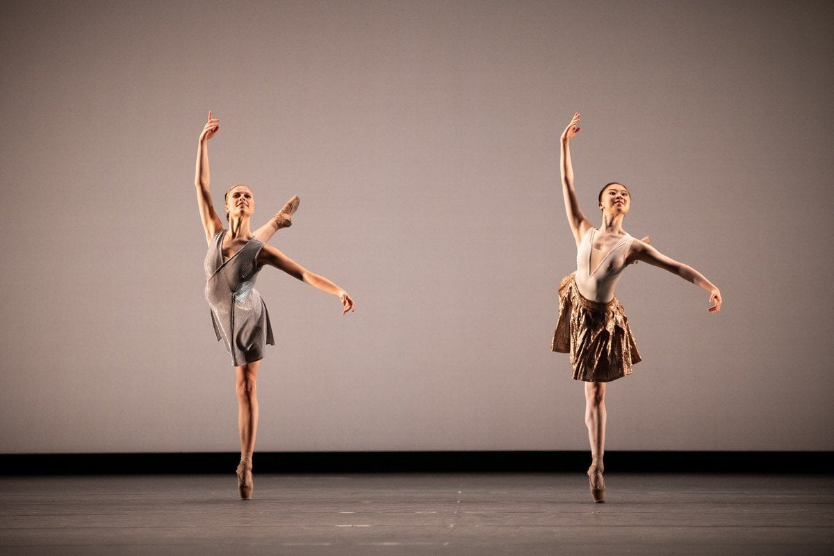 Gina Storm Jensen and Yu Hang in Anemoi The Royal Ballet ©2021 ROH. Photograph by Alice Pennefather Gina Storm-Jensen and Yu Hang in Anemoi, The Royal Ballet ©2021 ROH. Photograph by Alice Pennefather