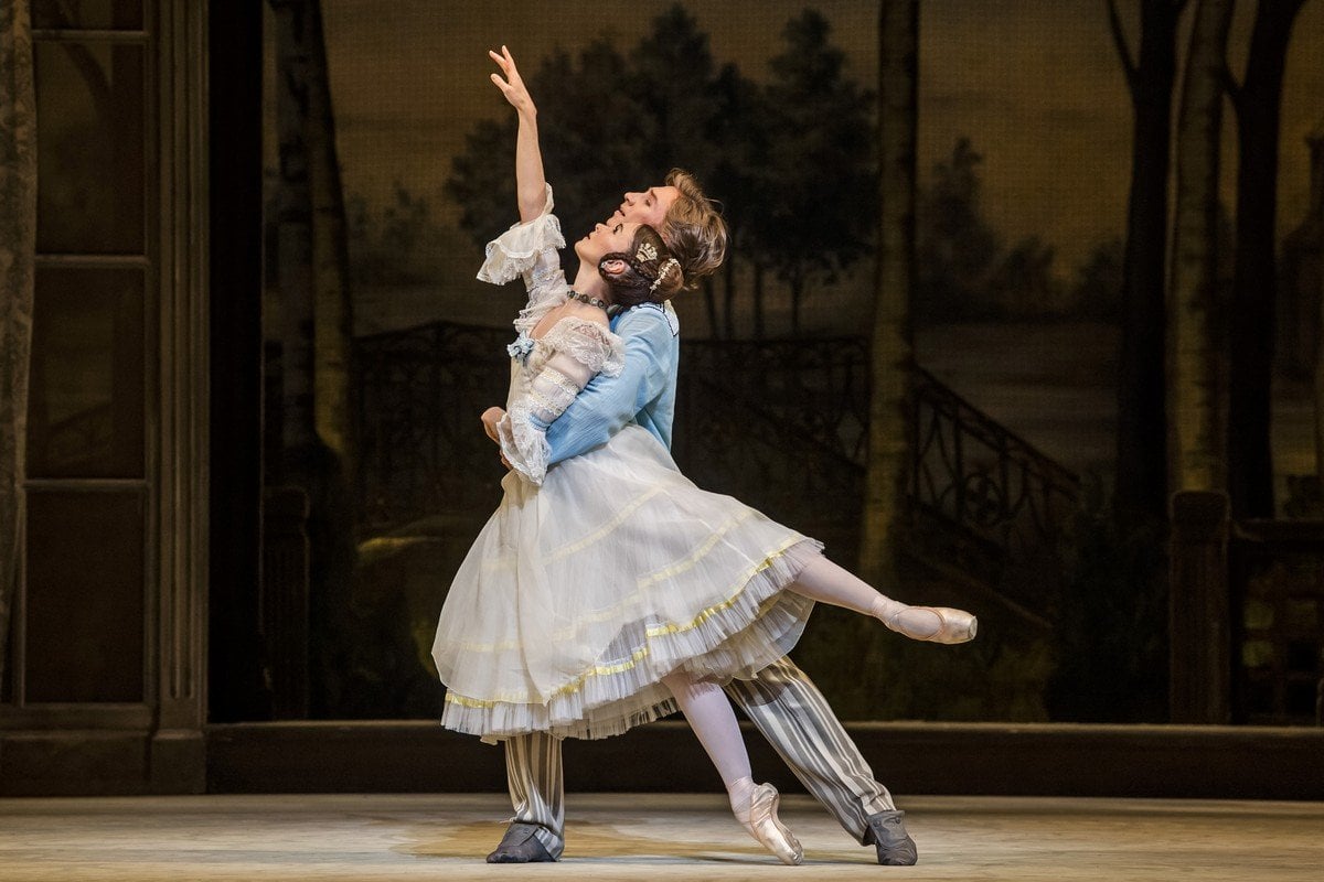 Lauren Cuthbertson as Natalia Petrovna and Vadim Muntagirov as Beliaev in A Month in the Country The Royal Ballet © 2019 ROH. Photograph by Tristram Kenton copy Lauren Cuthbertson as Natalia Petrovna and Vadim Muntagirov as Beliaev in A Month in the Country, The Royal Ballet © 2019 ROH. Photograph by Tristram Kenton copy