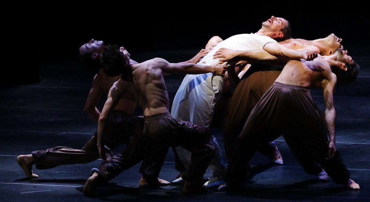 BIRDS WALKING ON WATER Mick Zeni and company photo by Brescia e Amisano ©Teatro alla Scala 8 BIRDS WALKING ON WATER - Mick Zeni and company, photo by Brescia e Amisano ©Teatro alla Scala (8)