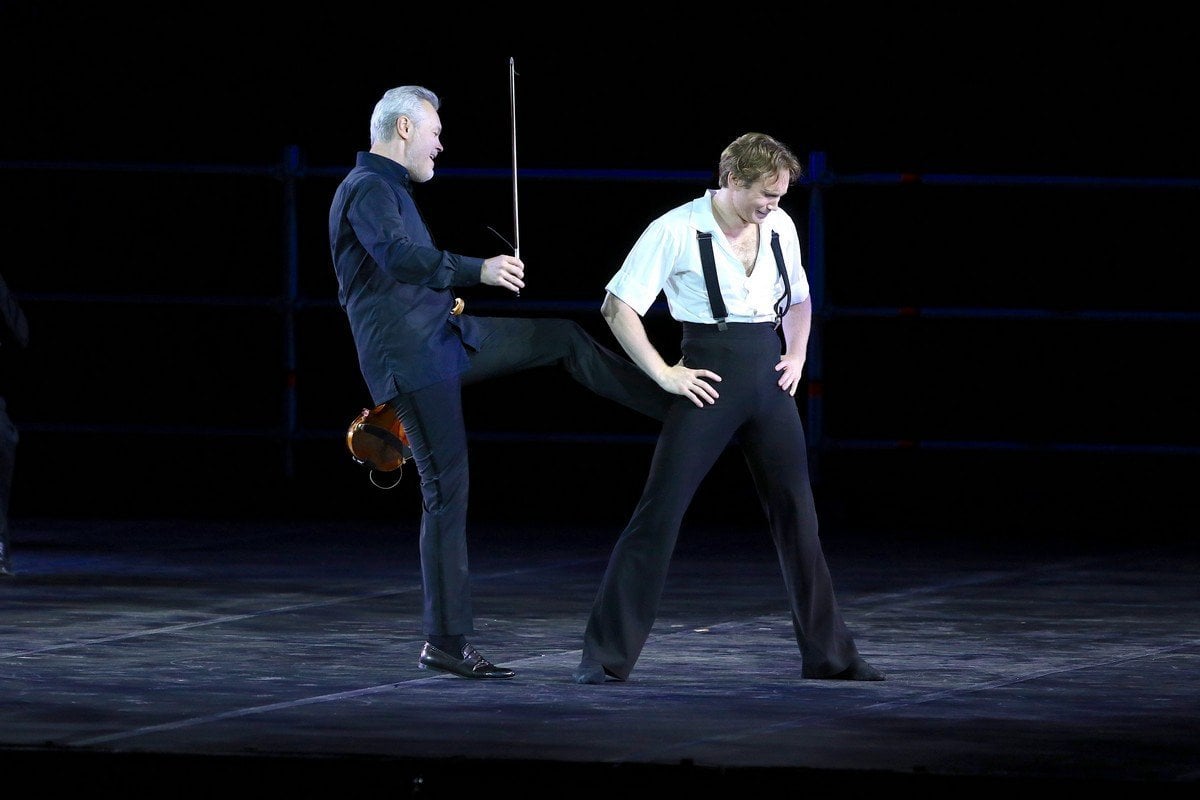 Scherzo fantastico from Pas de deux for Toes and Fingers photo by Marcello Orselli Teatro Carlo Felice 373 Scherzo fantastico from Pas de deux for Toes and Fingers, photo by Marcello Orselli, Teatro Carlo Felice - 373