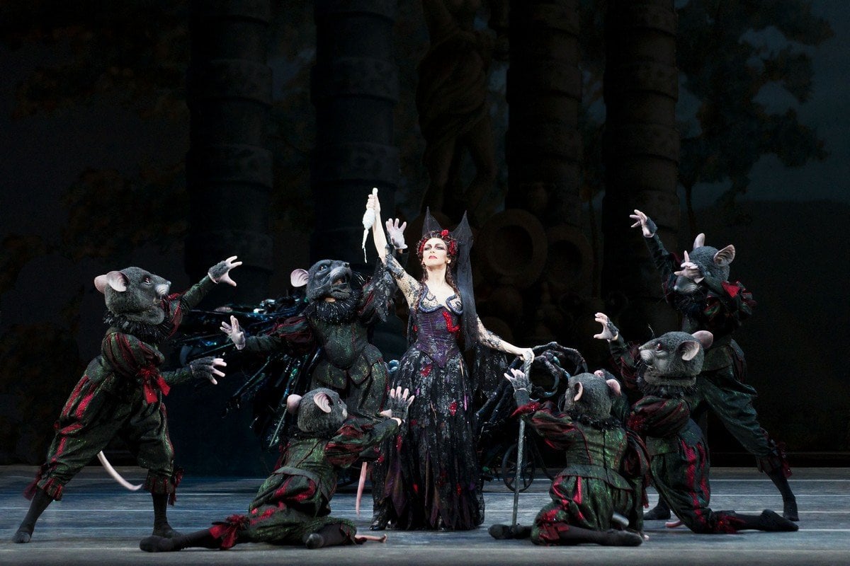 Kristen McNally as Carabosse and artists of The Royal Ballet in The Sleeping Beauty © ROH Johan Persson 2011 Kristen McNally as Carabosse and artists of The Royal Ballet in The Sleeping Beauty © ROH Johan Persson, 2011