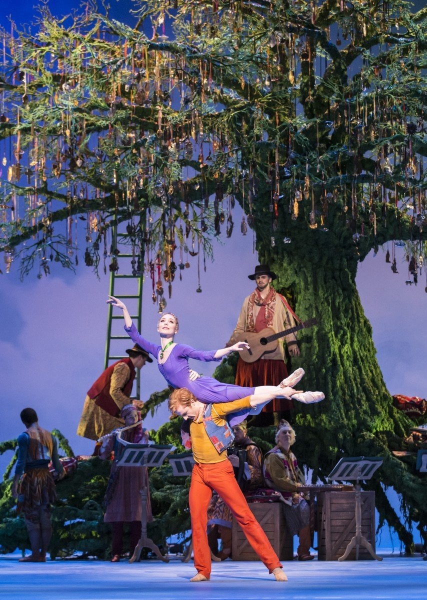 Sarah Lamb as Perdita and Steven McRae as Florizel in The Winters Tale © ROH Johan Persson 2014 Sarah Lamb as Perdita and Steven McRae as Florizel in The Winter's Tale © ROH Johan Persson, 2014