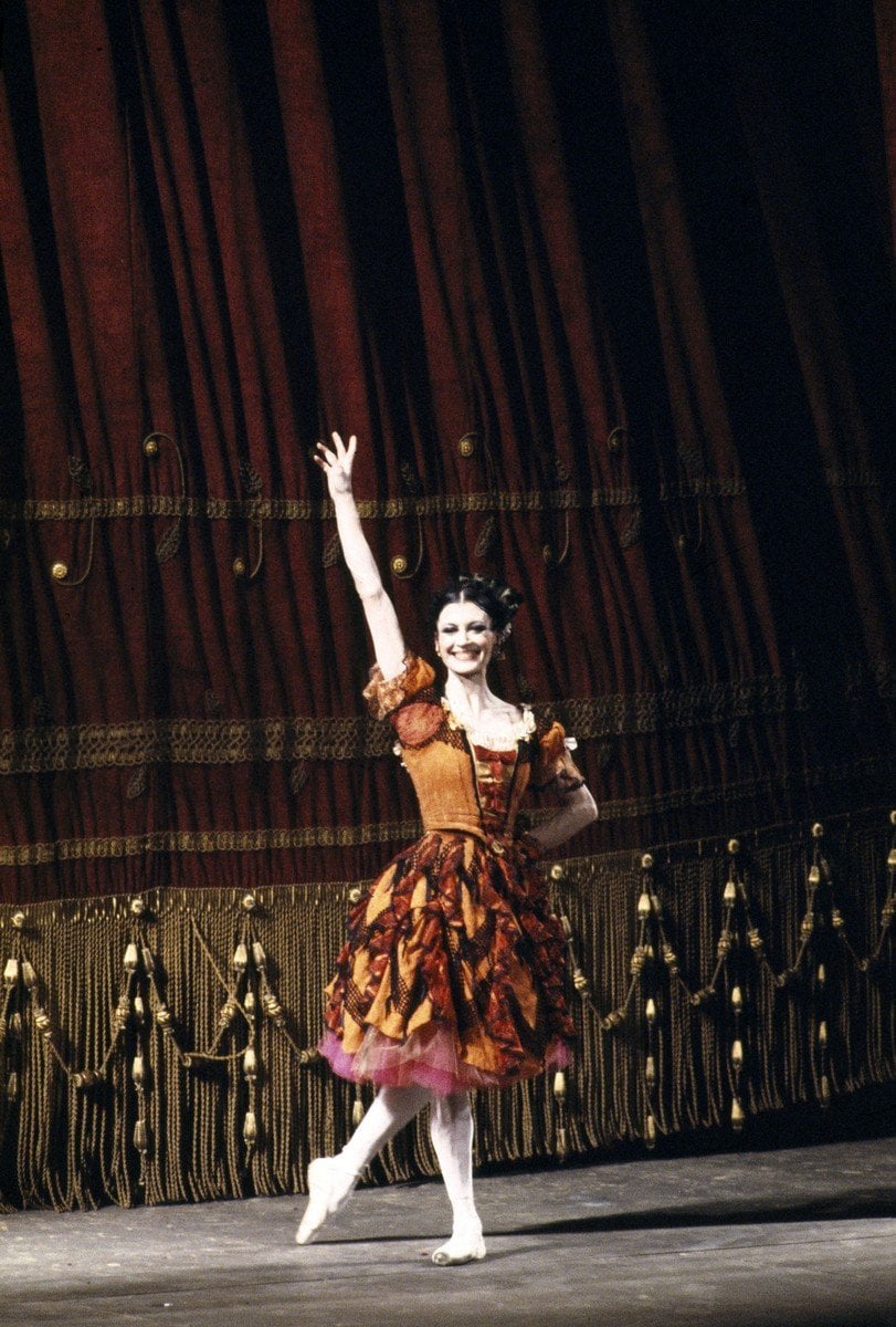 Carla Fracci 1980 Don Quixote photo by Lelli e Masotti © Teatro alla Scala Carla Fracci 1980 Don Quixote, photo by Lelli e Masotti © Teatro alla Scala