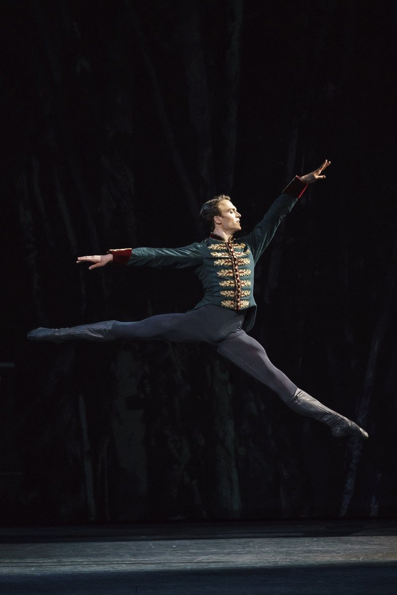 Matthew Ball as Prince Siegfried in Swan Lake The Royal Ballet © 2018 ROH. Photograph by Bill Cooper Matthew Ball as Prince Siegfried in Swan Lake, The Royal Ballet © 2018 ROH. Photograph by Bill Cooper