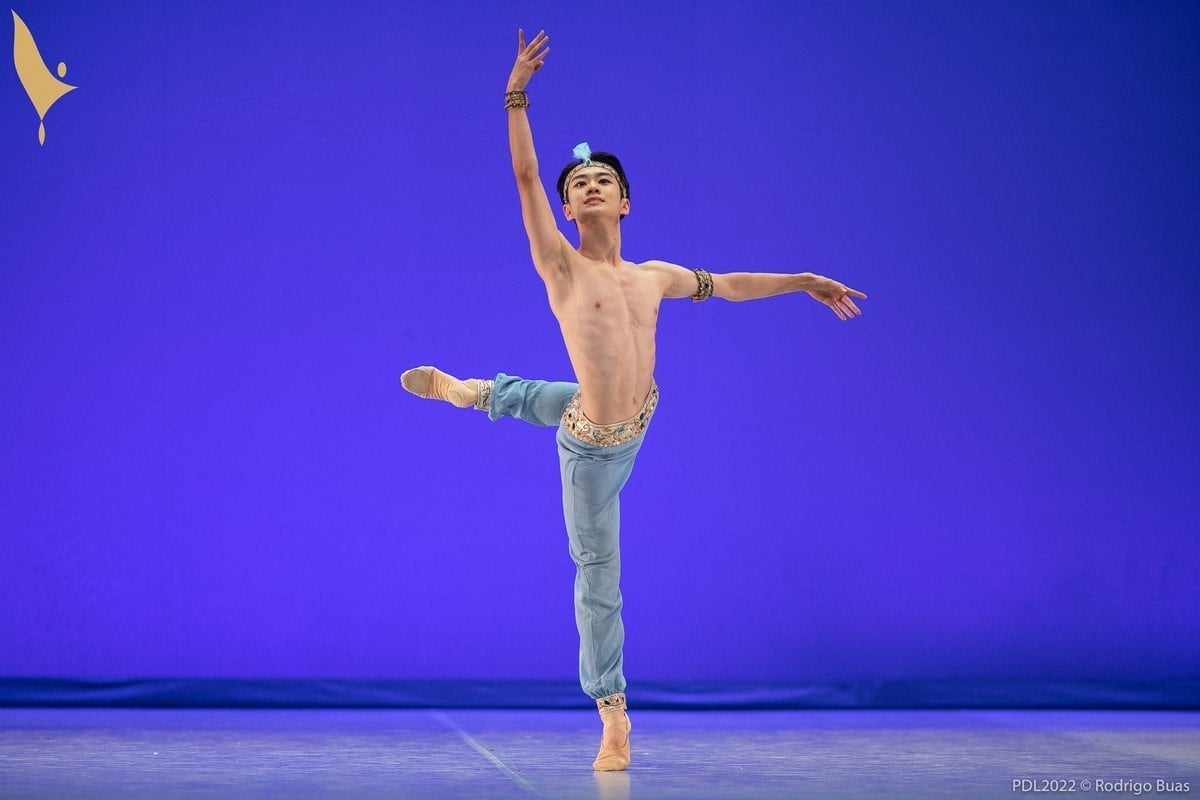 Prix de Lausanne 2022 106 Lee Seungmin finalist ©Gregory Batardon 2927 Prix de Lausanne 2022 106 Lee Seungmin finalist ©Gregory Batardon 2927