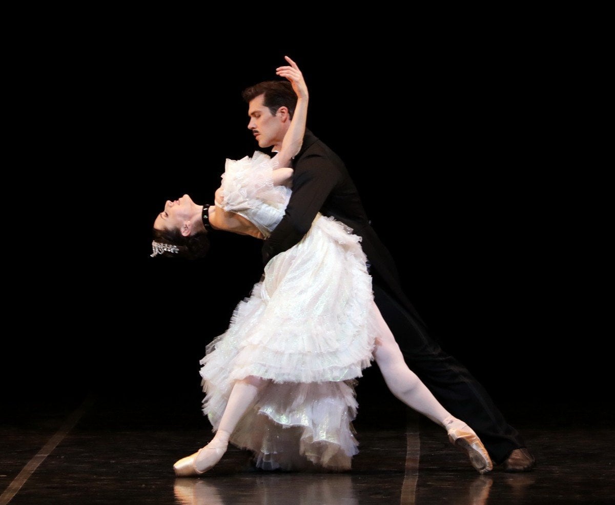 GALA FRACCI The Merry Widow Marianela Nunez Roberto Bolle photo by Brescia e Amisano © Teatro alla Scala 1 GALA FRACCI - The Merry Widow - Marianela Nunez Roberto Bolle - photo by Brescia e Amisano © Teatro alla Scala (1)
