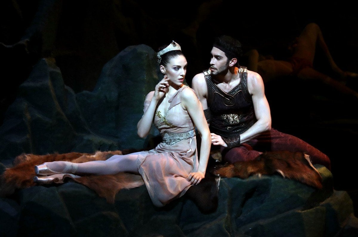 21 Sylvia choreography by Manuel Legris photo by Brescia e Amisano ©Teatro alla Scala 2022 Martina Arduino Christian Fagetti 21 - Sylvia - choreography by Manuel Legris - photo by Brescia e Amisano ©Teatro alla Scala 2022 - Martina Arduino, Christian Fagetti