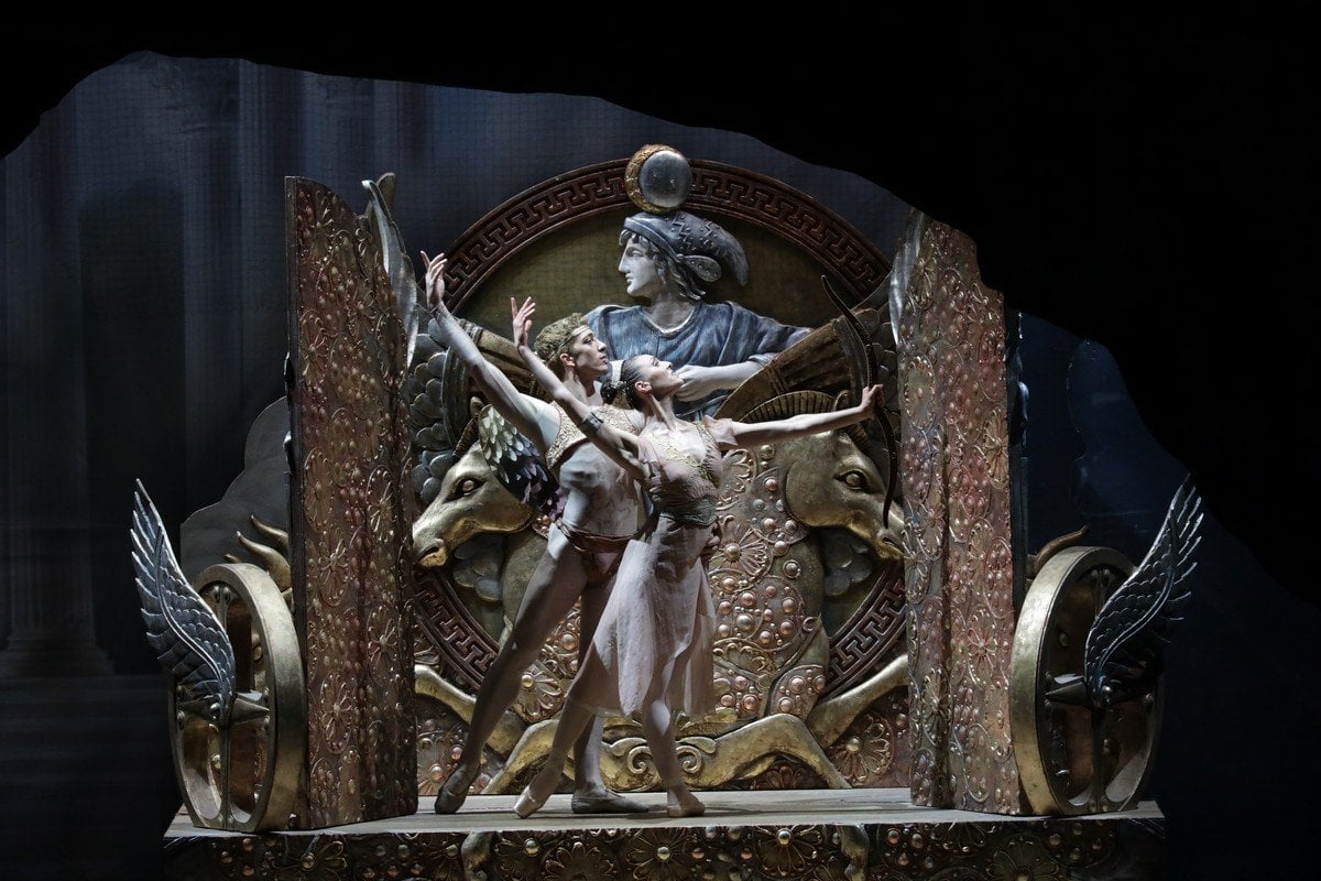 26 Sylvia choreography by Manuel Legris photo by Brescia e Amisano ©Teatro alla Scala 2022 Martina Arduino Mattia Semperboni 26 - Sylvia - choreography by Manuel Legris - photo by Brescia e Amisano ©Teatro alla Scala 2022 - Martina Arduino, Mattia Semperboni