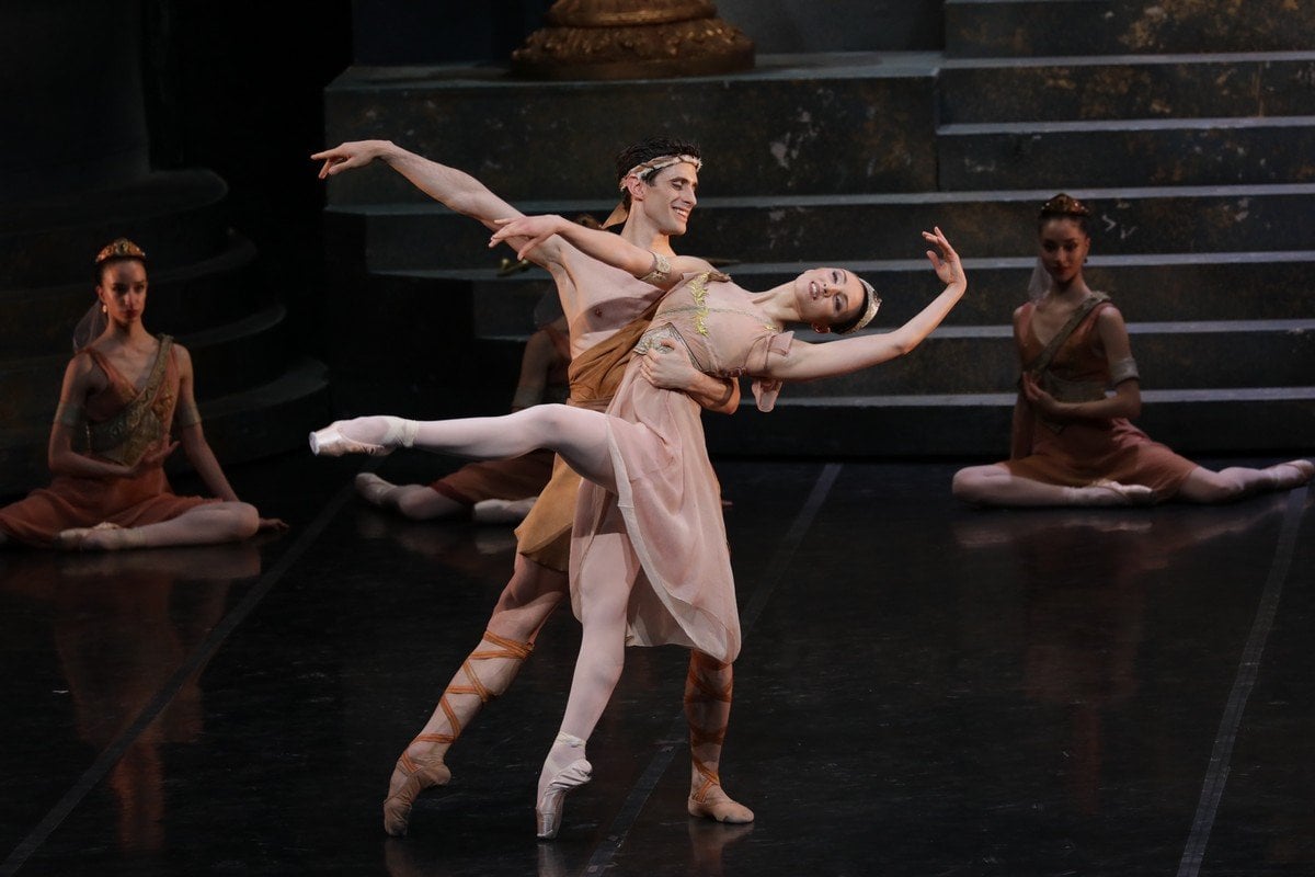 32 Sylvia choreography by Manuel Legris photo by Brescia e Amisano ©Teatro alla Scala 2022 Martina Arduino Nicola Del Freo 32 - Sylvia - choreography by Manuel Legris - photo by Brescia e Amisano ©Teatro alla Scala 2022 - Martina Arduino, Nicola Del Freo