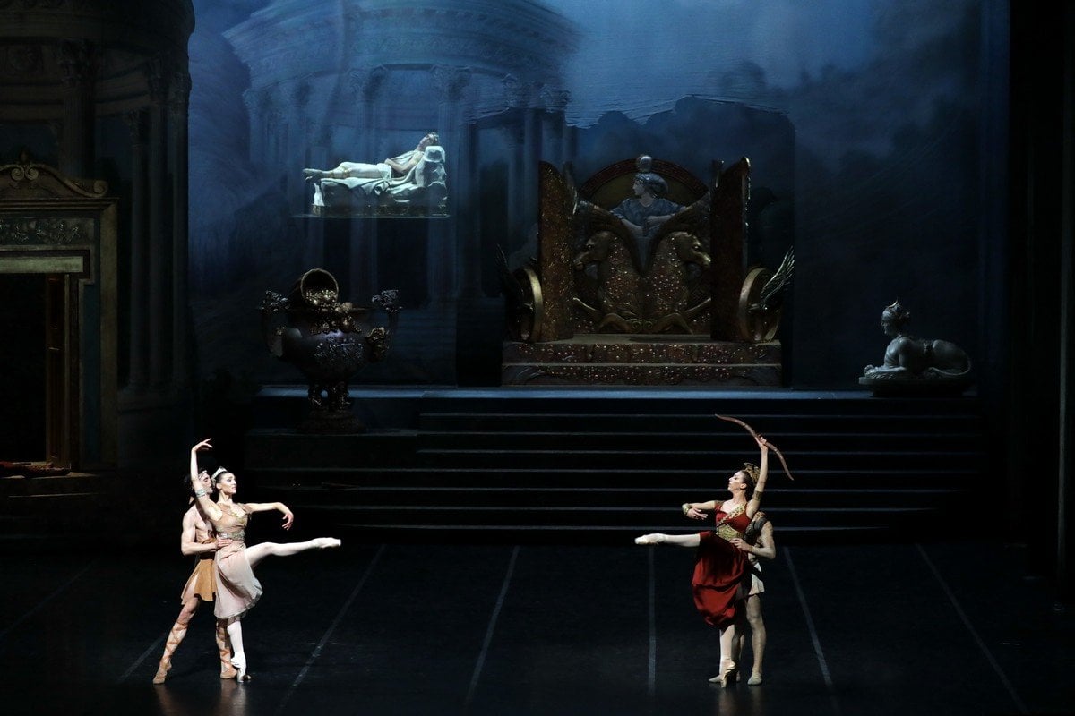 40 Sylvia choreography by Manuel Legris photo by Brescia e Amisano ©Teatro alla Scala 2022 M Arduino N Del Freo M Losa M Semperboni 40 - Sylvia - choreography by Manuel Legris - photo by Brescia e Amisano ©Teatro alla Scala 2022 - M Arduino, N Del Freo, M Losa, M Semperboni
