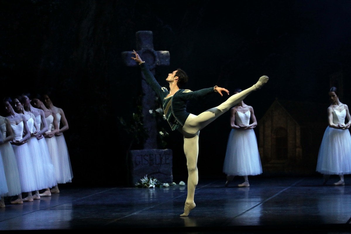 22 Giselle Jacopo Tissi photo Brescia and Amisano © Teatro alla Scala 2022 22 - Giselle - Jacopo Tissi, photo Brescia and Amisano © Teatro alla Scala 2022